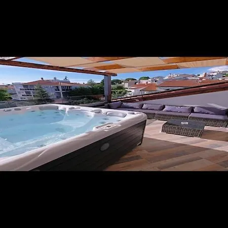 דירה Stella - Three Bedroom With Balcony