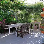 Stella - Three Bedroom With Balcony Pula