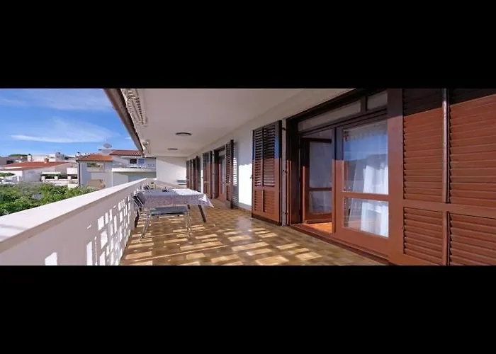 Apartman Stella - Three Bedroom With Balcony *