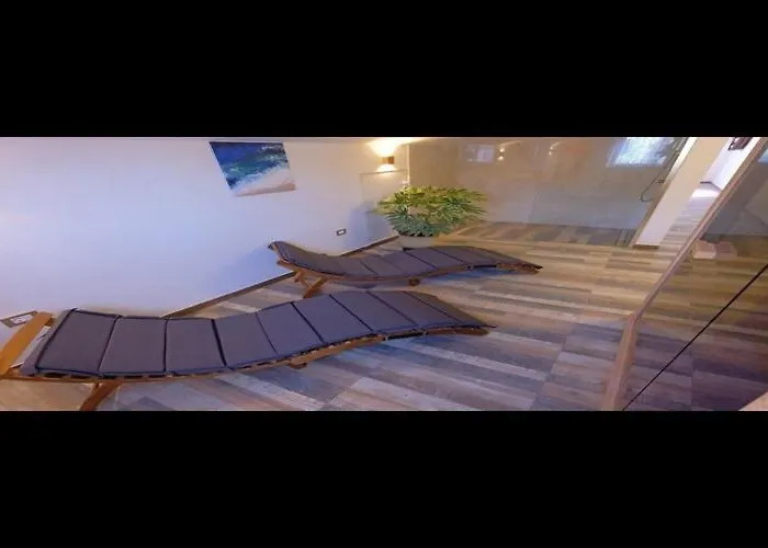 Apartman Stella - Three Bedroom With Balcony Póla